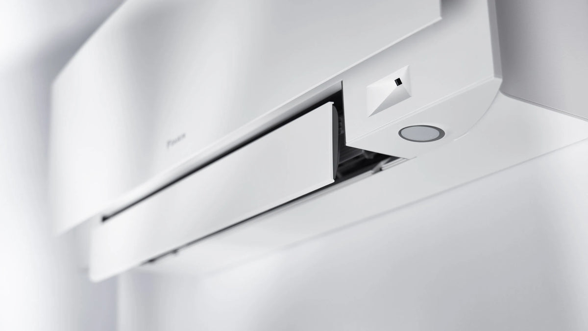 Daikin Emura White Wall Mounted Air Conditioner